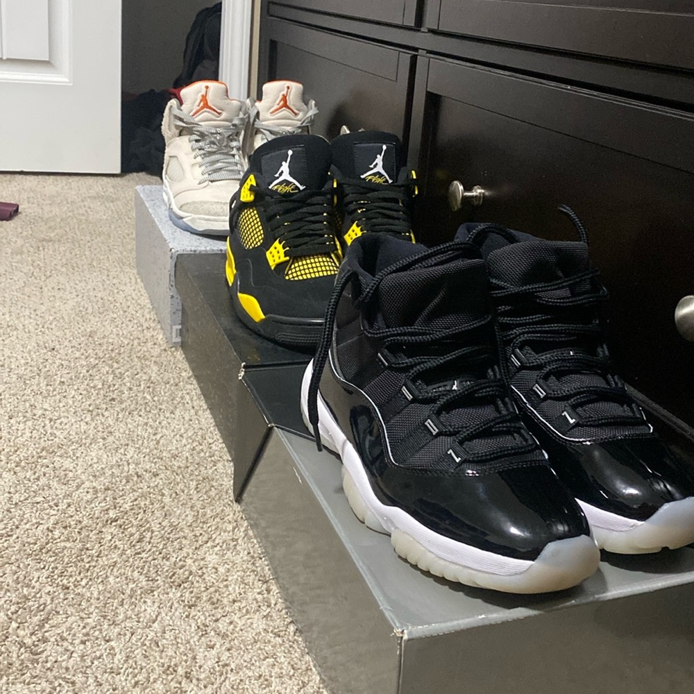 Jordan 11 jubilee, Jordan 4 thunder, Jordan 5 light ore wood brown.